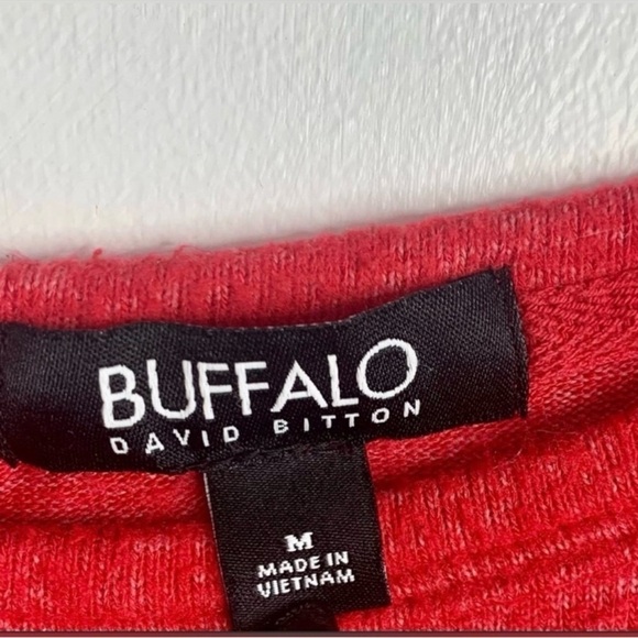 Buffalo David Bitton Long-Sleeve Heart Graphic Tee Shirt - Picture 2 of 2